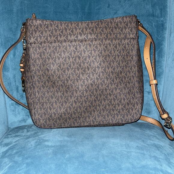 Michael Kors Jet Set Brown Signature Coated Canvas Crossbody Bag Do0425wxde - Picture 5 of 6